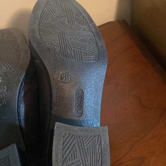 RIEKER LEATHER SHOES Size 7 US runs large - Picture 4 of 4